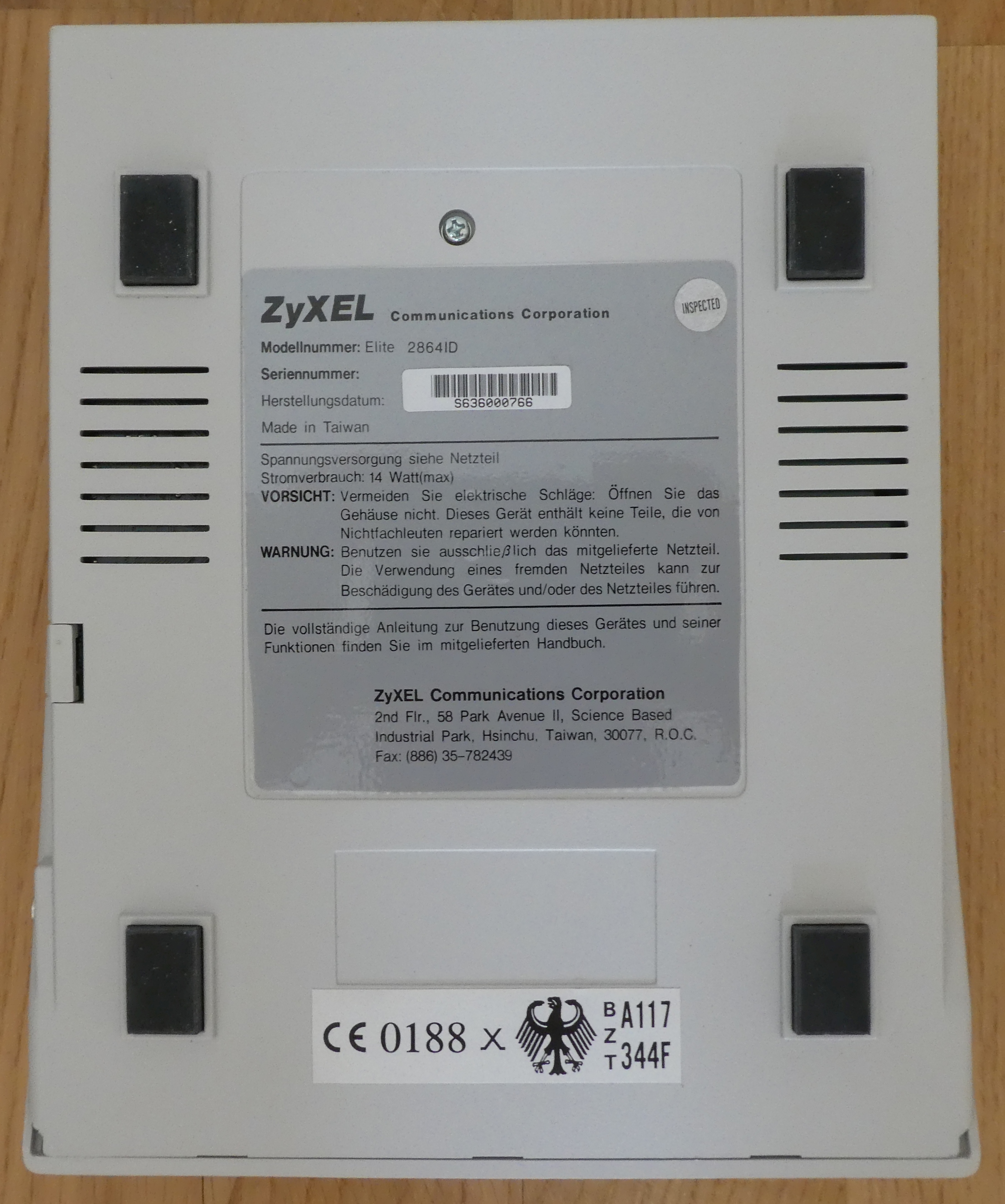 ZyXEL Elite 2864ID - Unten.jpg